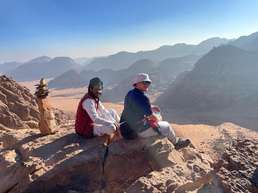 Wadi Rum Travel Camp エクステリア 写真