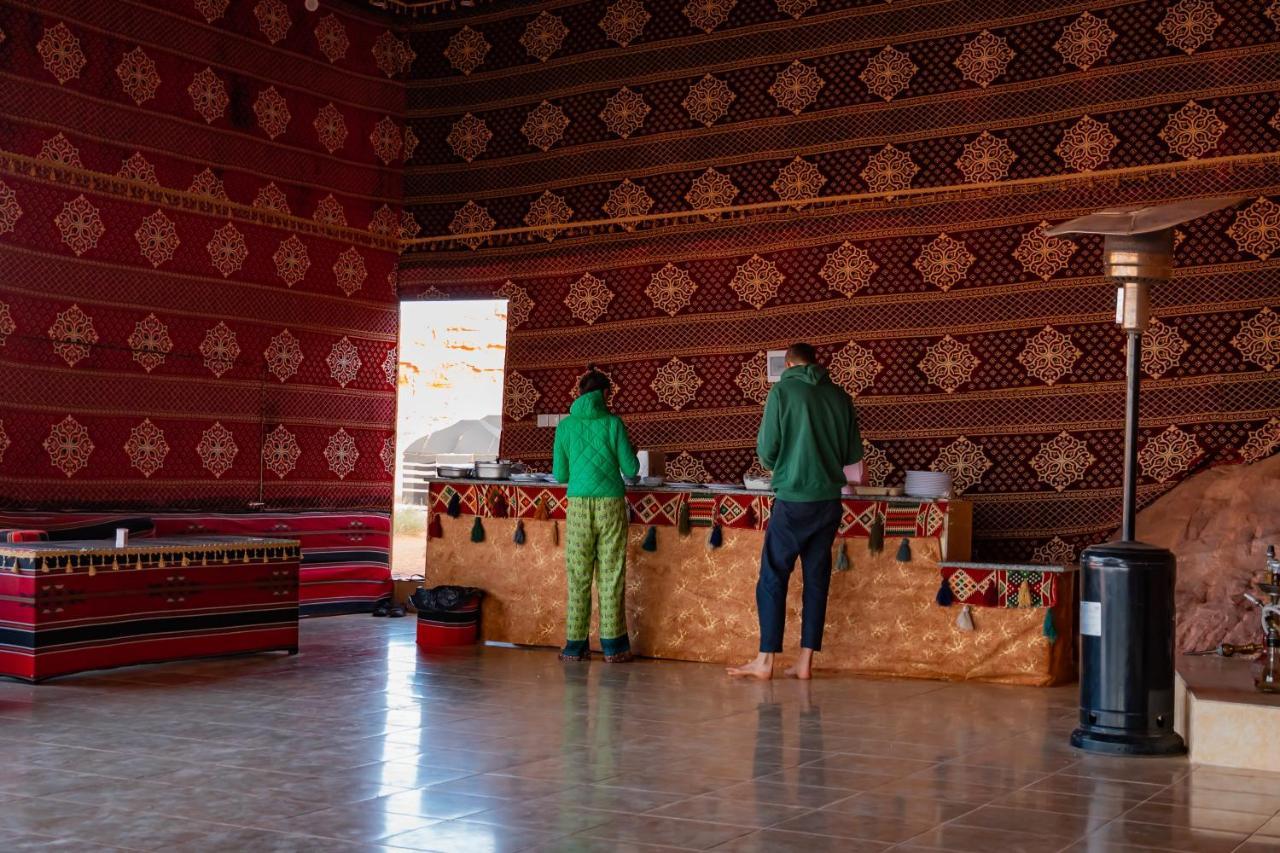 Wadi Rum Travel Camp エクステリア 写真