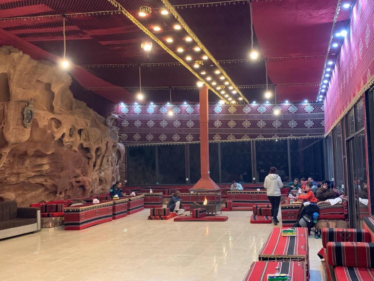 Wadi Rum Travel Camp エクステリア 写真