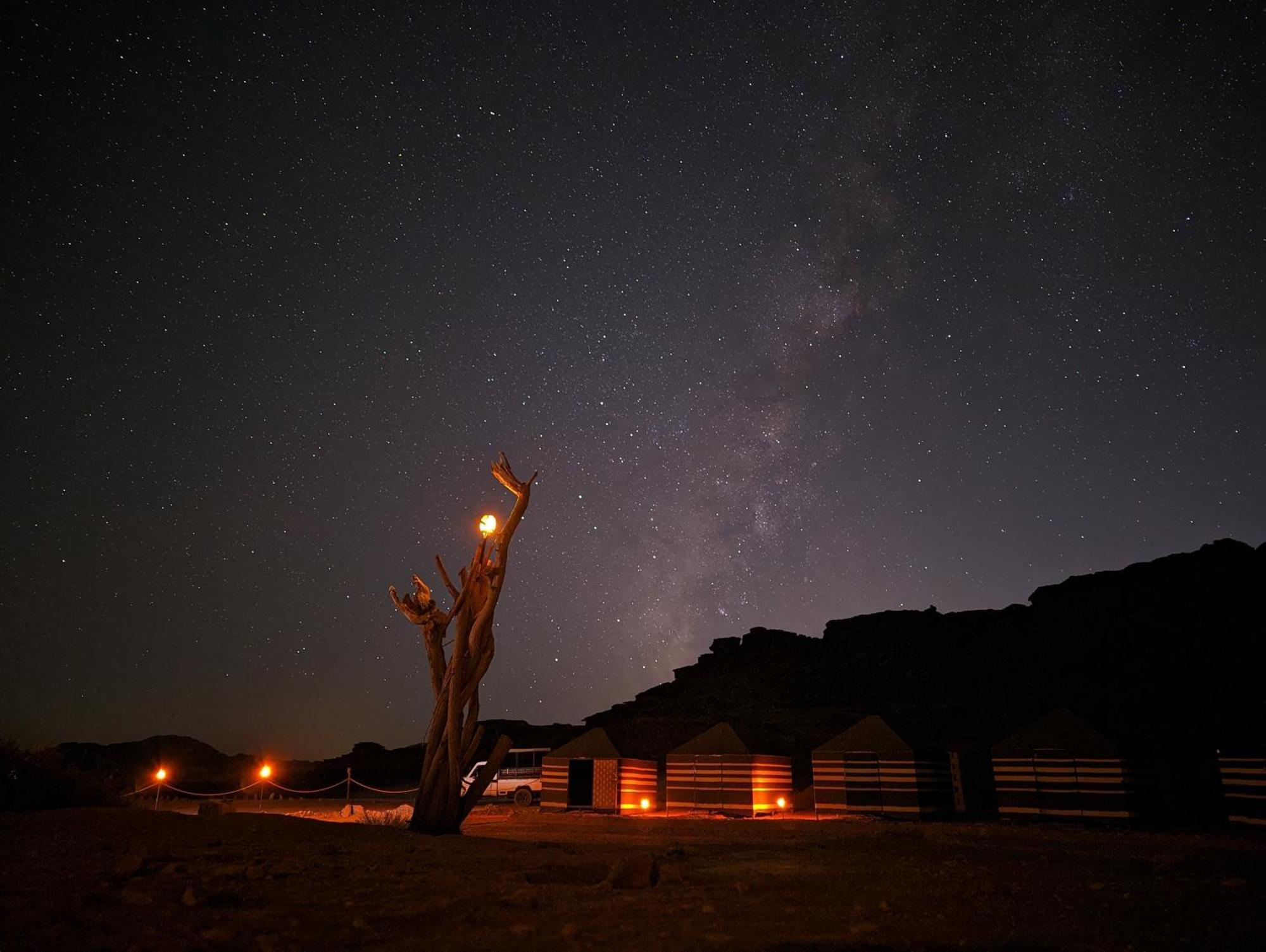Wadi Rum Travel Camp エクステリア 写真