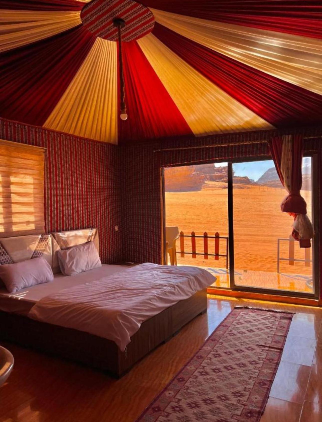Wadi Rum Travel Camp エクステリア 写真