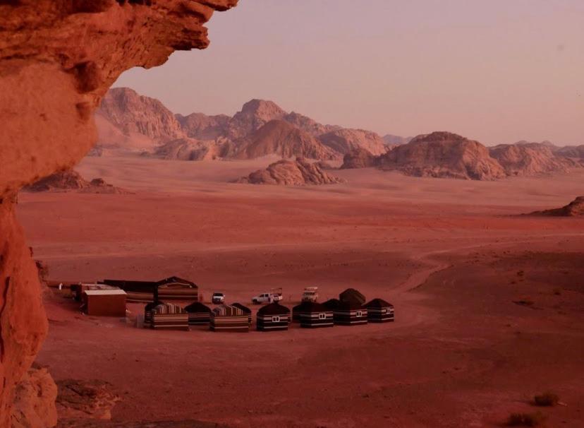 Wadi Rum Travel Camp エクステリア 写真