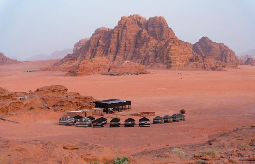 Wadi Rum Travel Camp エクステリア 写真