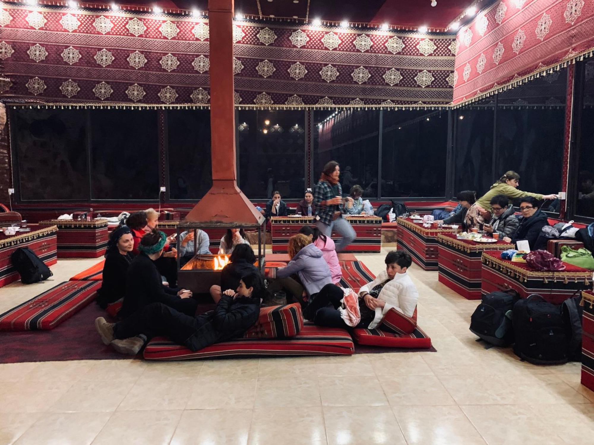 Wadi Rum Travel Camp エクステリア 写真